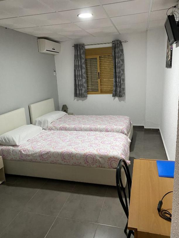 Hotel Restaurant Cau Blanch Useras 외부 사진